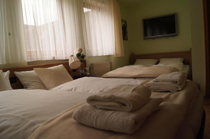 Krone Das Hotel Tauberrettersheim Extérieur photo